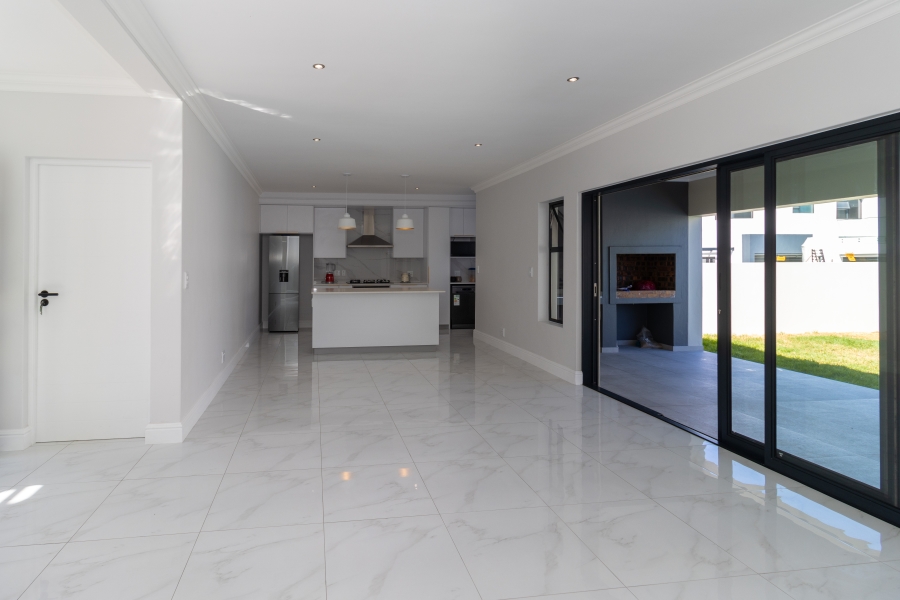 3 Bedroom Property for Sale in Sandown Western Cape